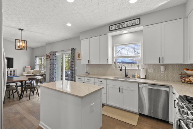 257 Wagon Trail S, Powell, OH 43065