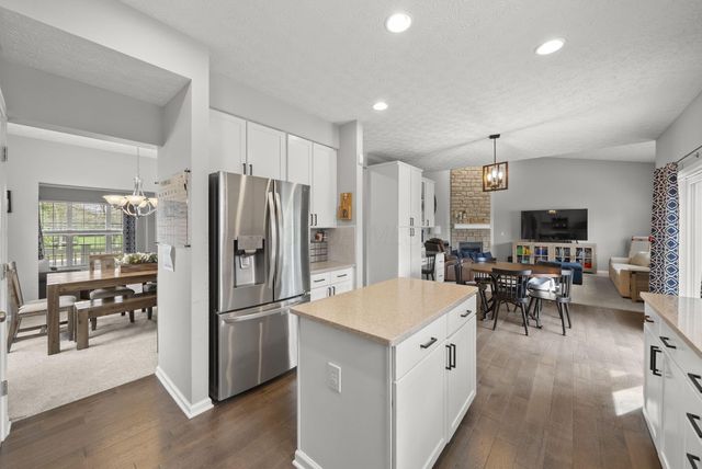 257 Wagon Trail S, Powell, OH 43065