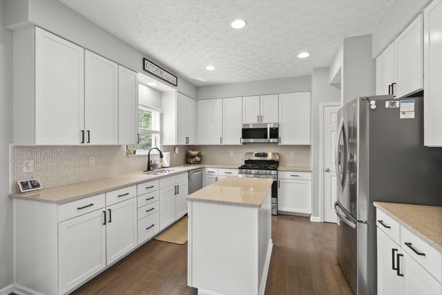 257 Wagon Trail S, Powell, OH 43065