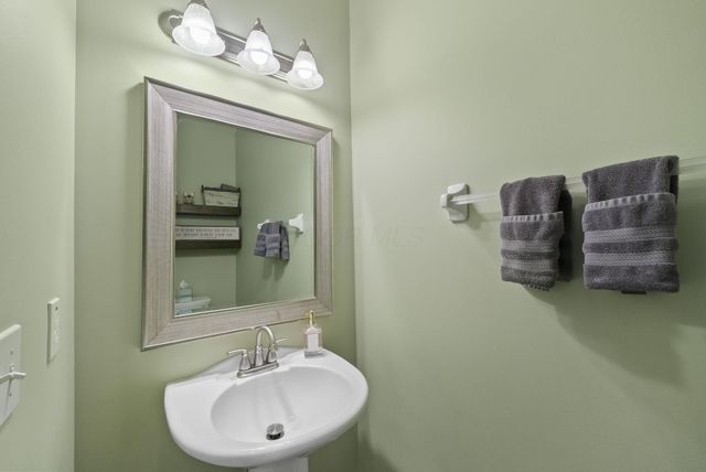 257 Wagon Trail S, Powell, OH 43065