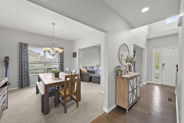 257 Wagon Trail S, Powell, OH 43065