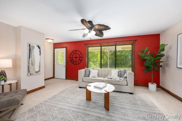1525 104th Street SW, Byron Center, MI 49315