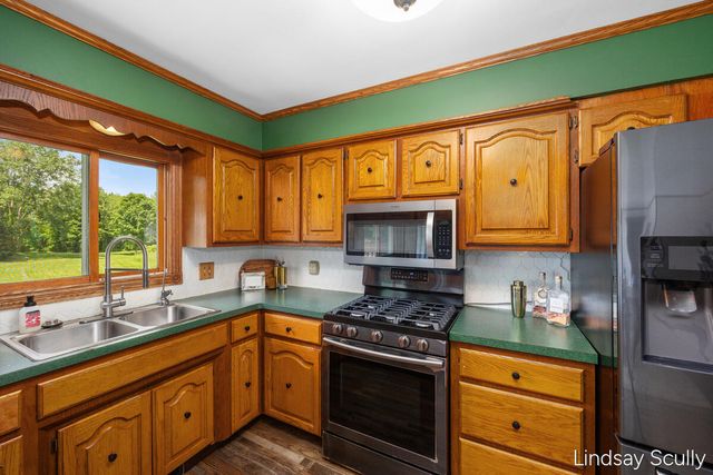 1525 104th Street SW, Byron Center, MI 49315