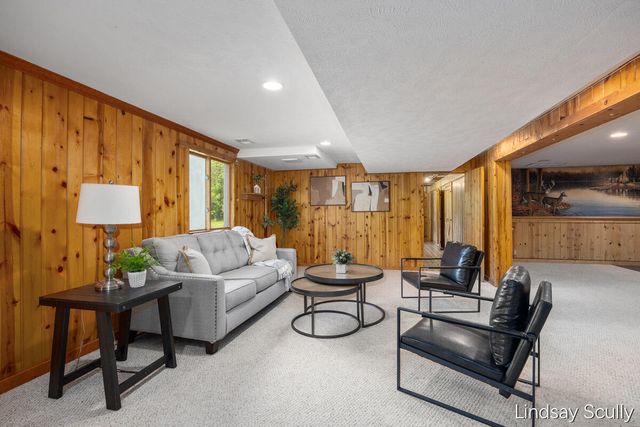 1525 104th Street SW, Byron Center, MI 49315