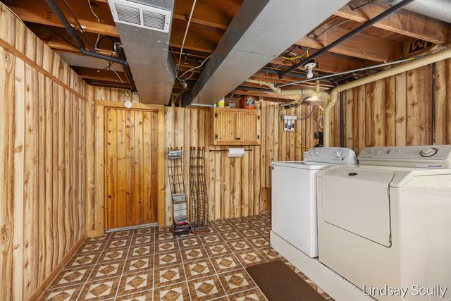 1525 104th Street SW, Byron Center, MI 49315