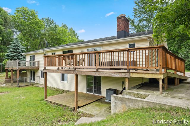 1525 104th Street SW, Byron Center, MI 49315