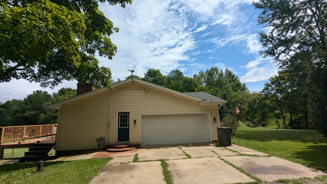 1525 104th Street SW, Byron Center, MI 49315