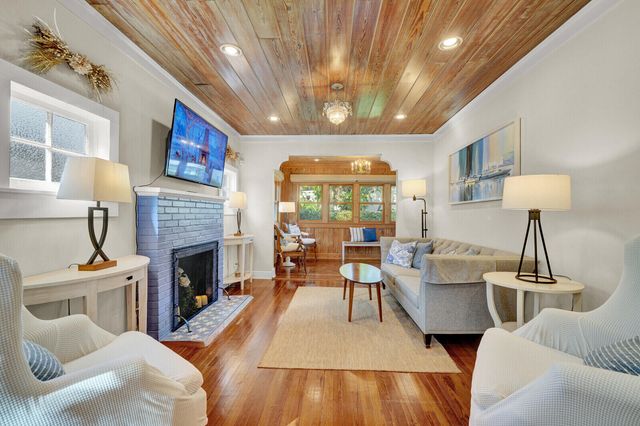 744 Penn Street, West Palm Beach, FL 33401