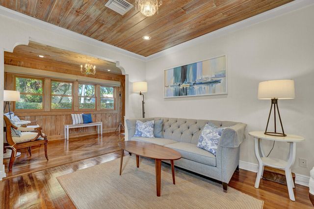 744 Penn Street, West Palm Beach, FL 33401