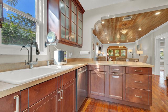 744 Penn Street, West Palm Beach, FL 33401