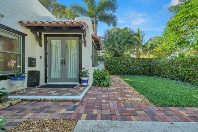 744 Penn Street, West Palm Beach, FL 33401