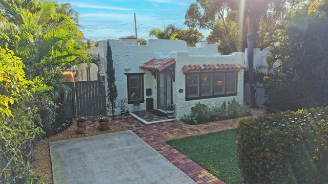 744 Penn Street, West Palm Beach, FL 33401