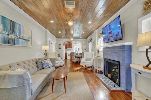 744 Penn Street, West Palm Beach, FL 33401