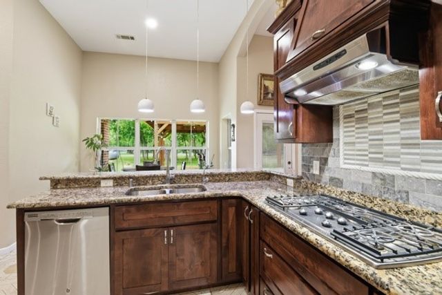 25452 Williams Drive, Justin, TX 76247