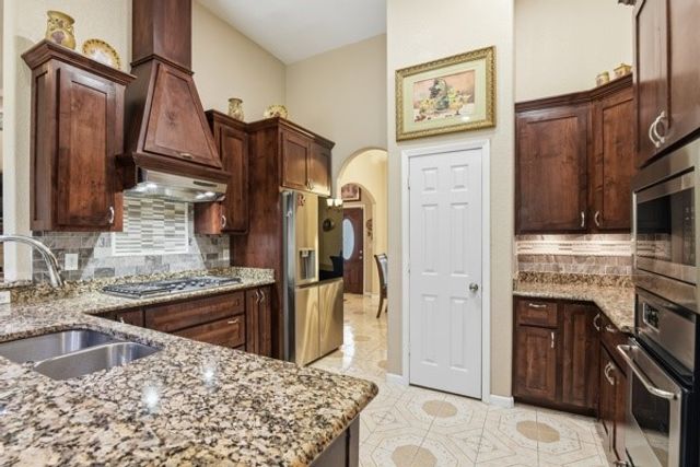 25452 Williams Drive, Justin, TX 76247