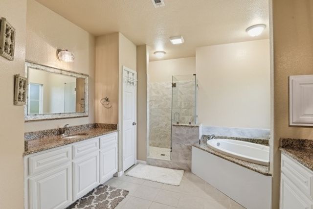 25452 Williams Drive, Justin, TX 76247