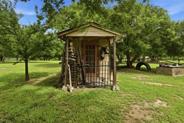 25452 Williams Drive, Justin, TX 76247