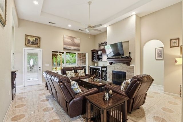 25452 Williams Drive, Justin, TX 76247