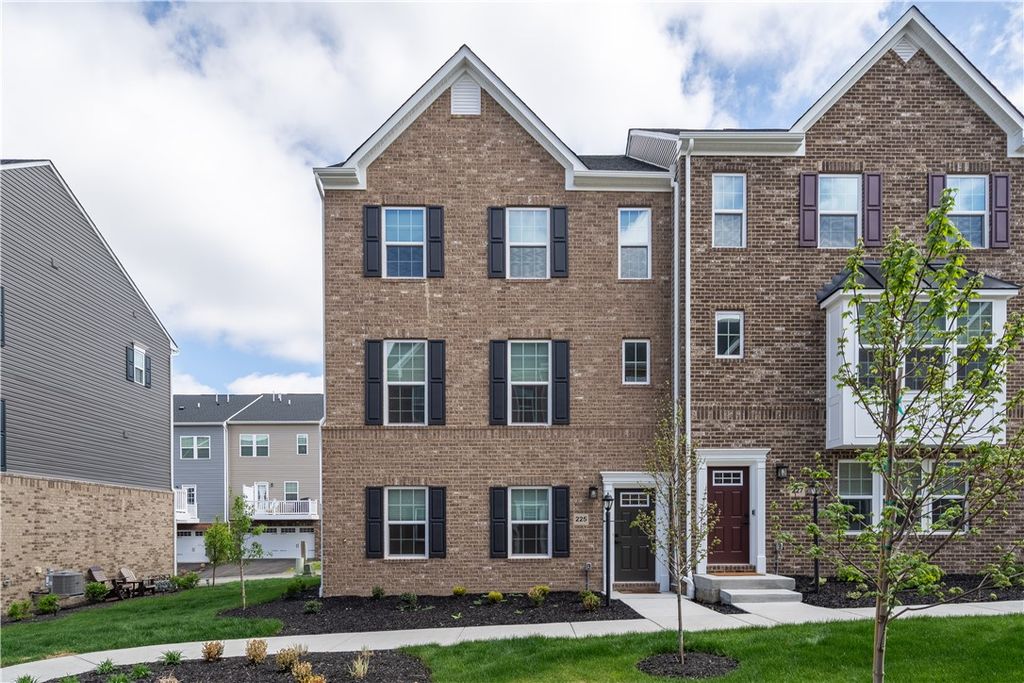 225 Chital Lane, Cranberry Twp, PA 16066