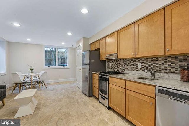 5816 MACARTHUR BOULEVARD, Washington, DC 20016