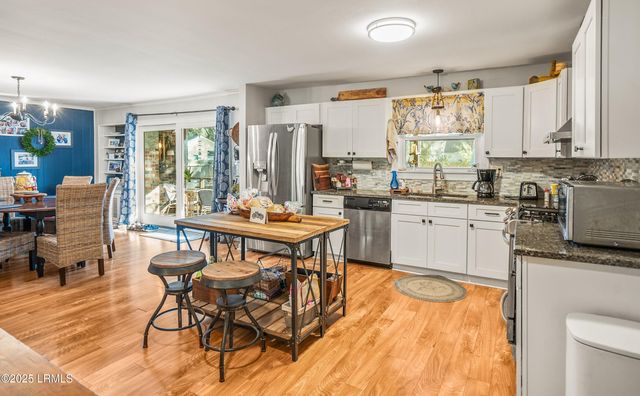 701 Battery Creek Road, Beaufort, SC 29902