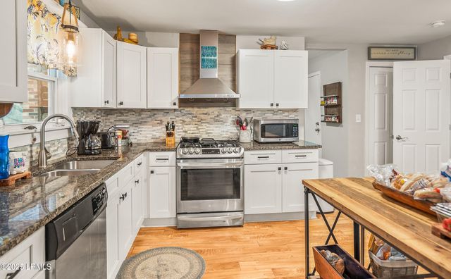 701 Battery Creek Road, Beaufort, SC 29902