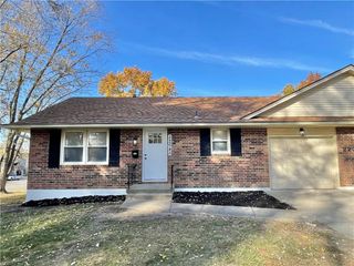 2204 Ridgewood Road A, Harrisonville, MO 64701