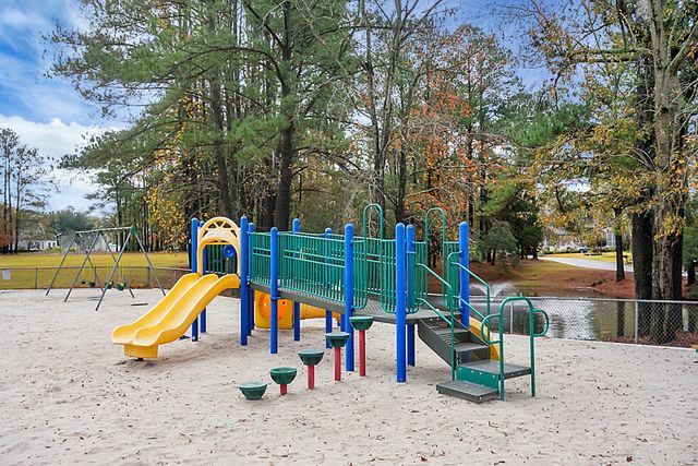 7975 Vermont Road, North Charleston, SC 29418