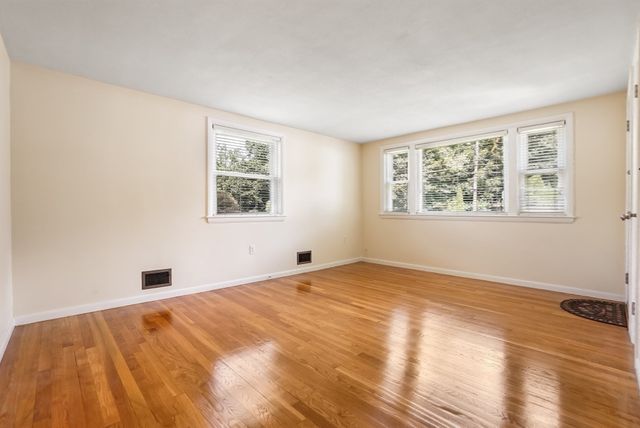 46 Dobbins Street, Waltham, MA 02451