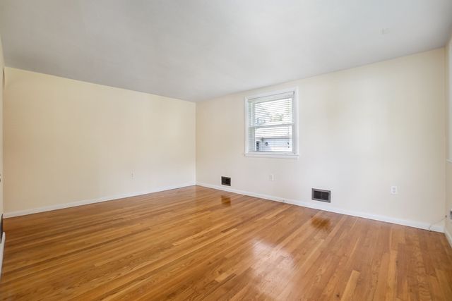 46 Dobbins Street, Waltham, MA 02451