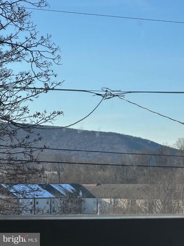 326 4TH ST, Hamburg, PA 19526