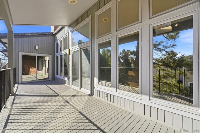 27 Beacon Hill Lane, Greenwood Village, CO 80111