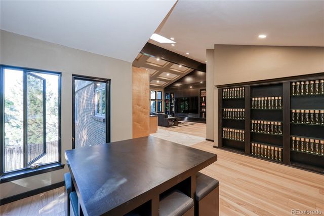 27 Beacon Hill Lane, Greenwood Village, CO 80111