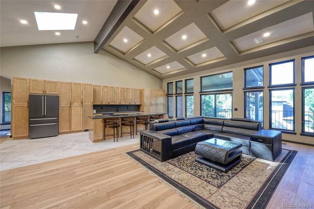 27 Beacon Hill Lane, Greenwood Village, CO 80111