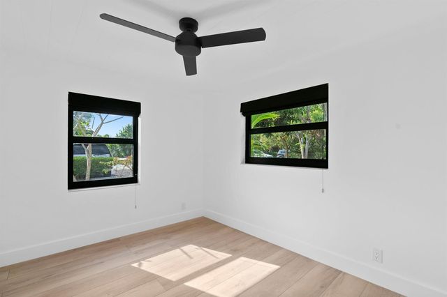 241 NE 10th Street, Delray Beach, FL 33444