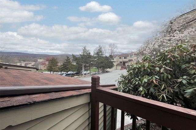 17 Cherry Court, Highland Mills, NY 10930