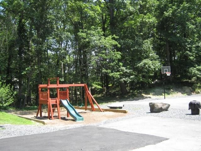 17 Cherry Court, Highland Mills, NY 10930
