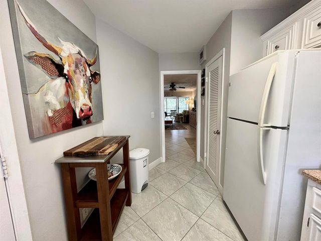 6 GARDEN Street 204P, Tequesta, FL 33469