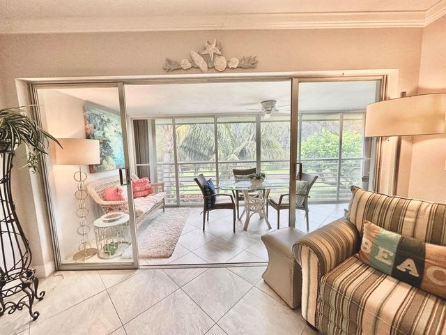 6 GARDEN Street 204P, Tequesta, FL 33469