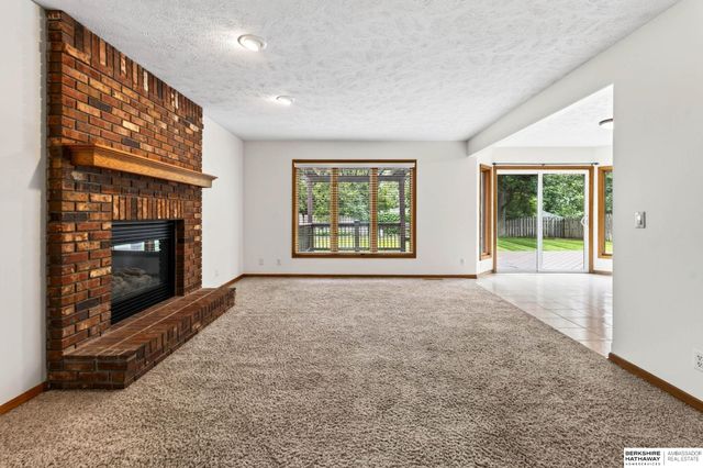 2515 Coffey Avenue, Bellevue, NE 68123