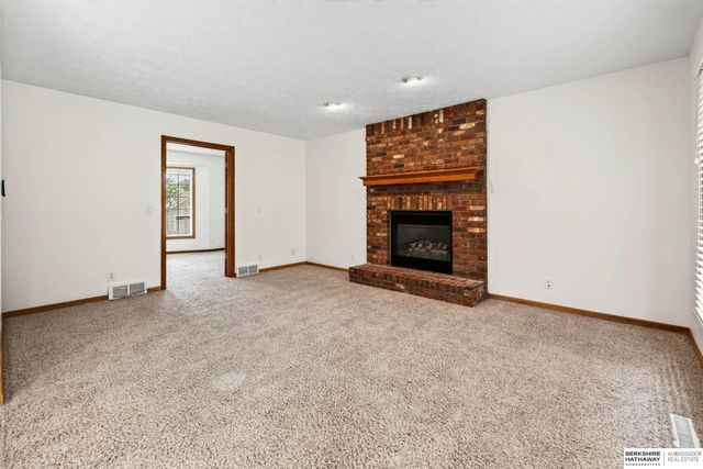 2515 Coffey Avenue, Bellevue, NE 68123