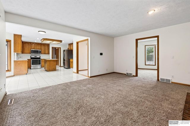 2515 Coffey Avenue, Bellevue, NE 68123