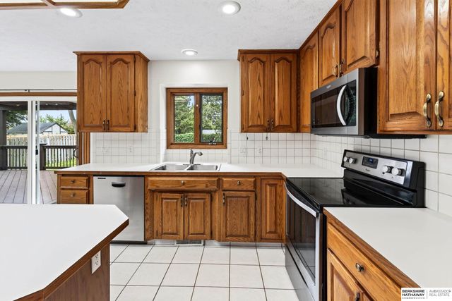2515 Coffey Avenue, Bellevue, NE 68123