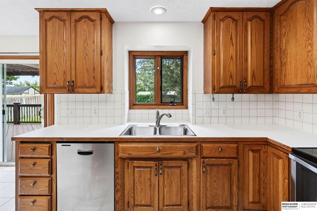 2515 Coffey Avenue, Bellevue, NE 68123
