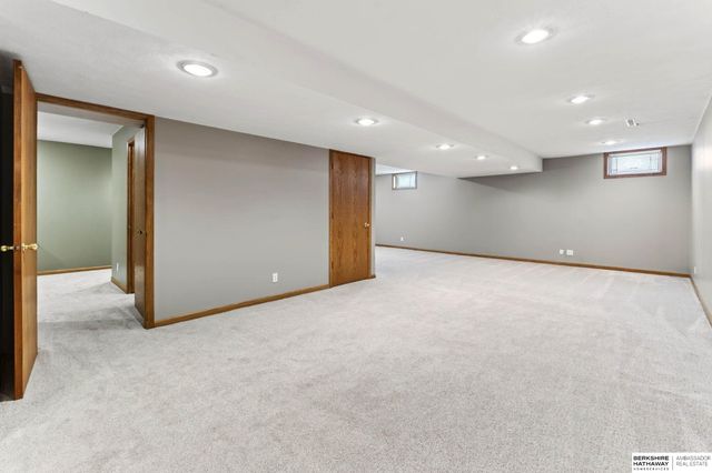 2515 Coffey Avenue, Bellevue, NE 68123
