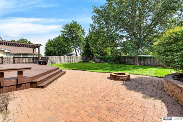 2515 Coffey Avenue, Bellevue, NE 68123