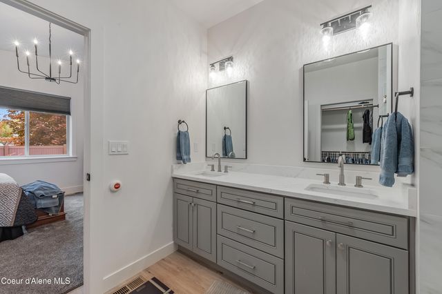 13958 N Rainier Loop, Rathdrum, ID 83858