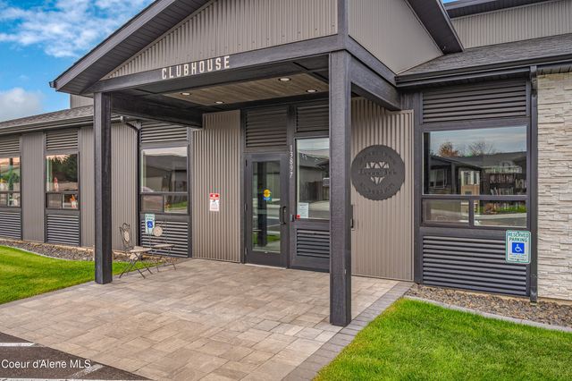 13958 N Rainier Loop, Rathdrum, ID 83858