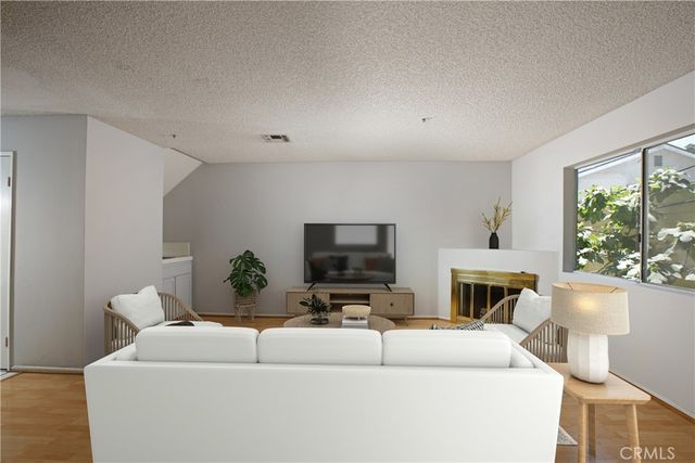 1421 5th 10, Glendale, CA 91201