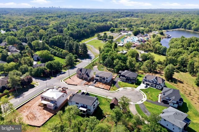 10801 MASON HUNT CT, Reston, VA 20190